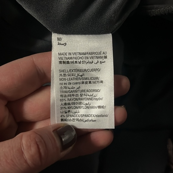 Leather jacket - Picture 6 of 11